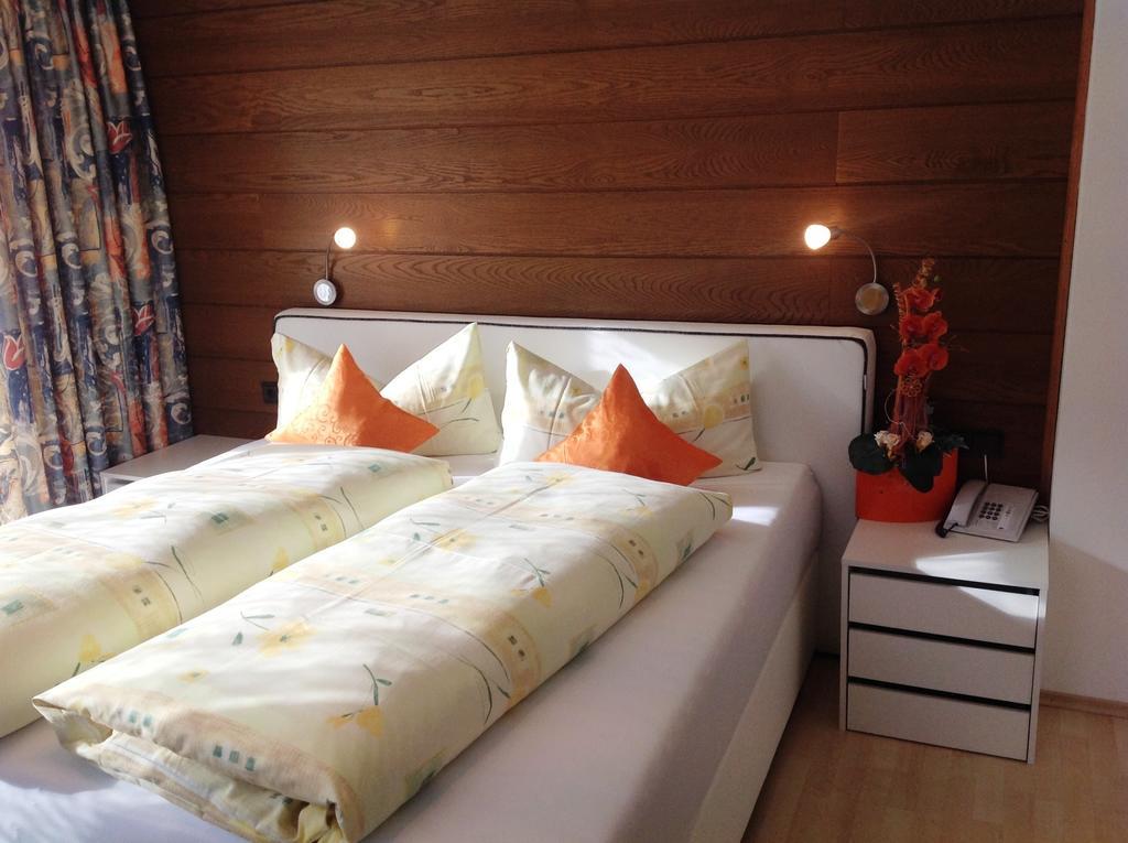 Apart Garni Lais Galtuer Room photo