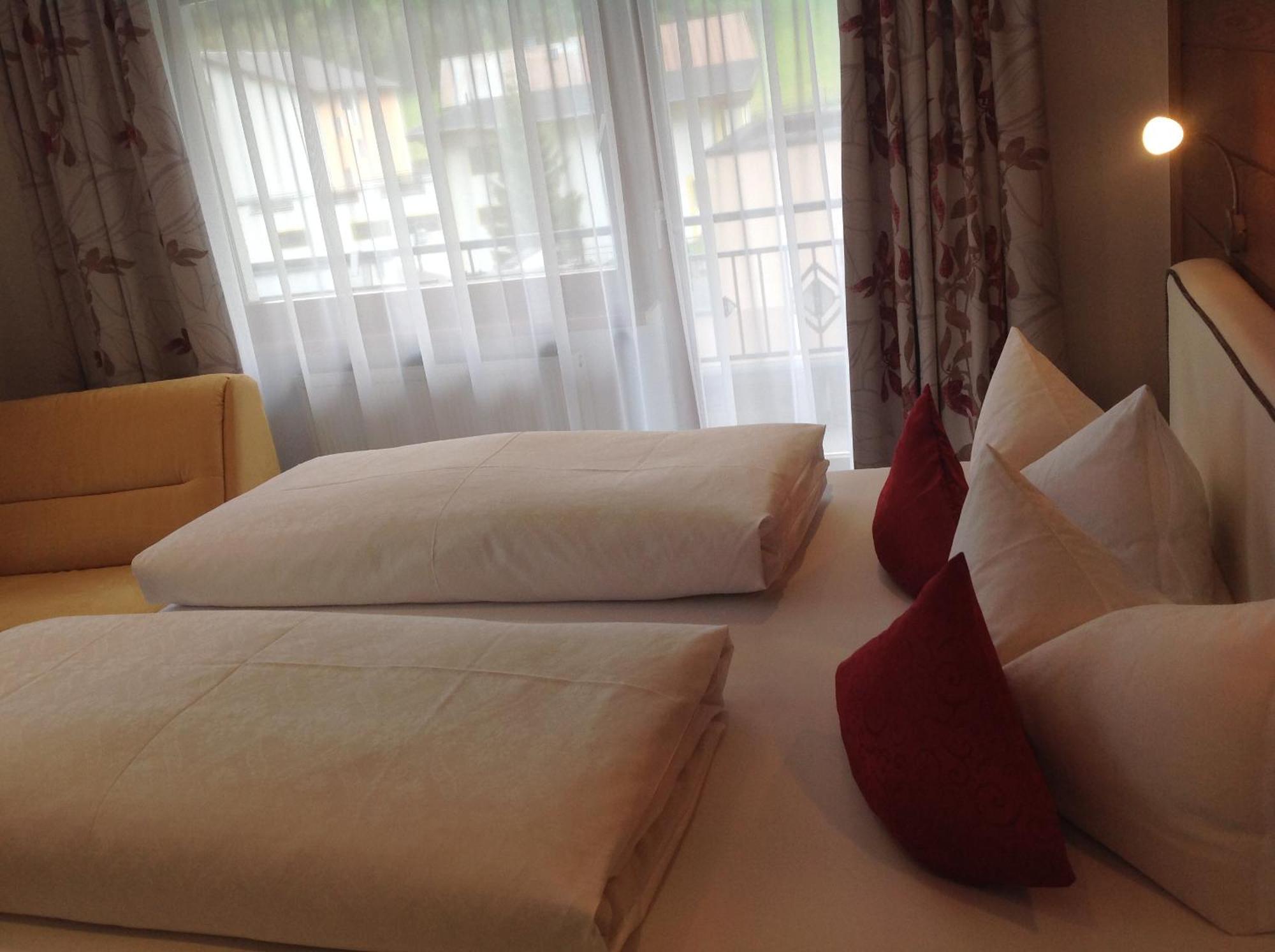 Apart Garni Lais Galtuer Room photo