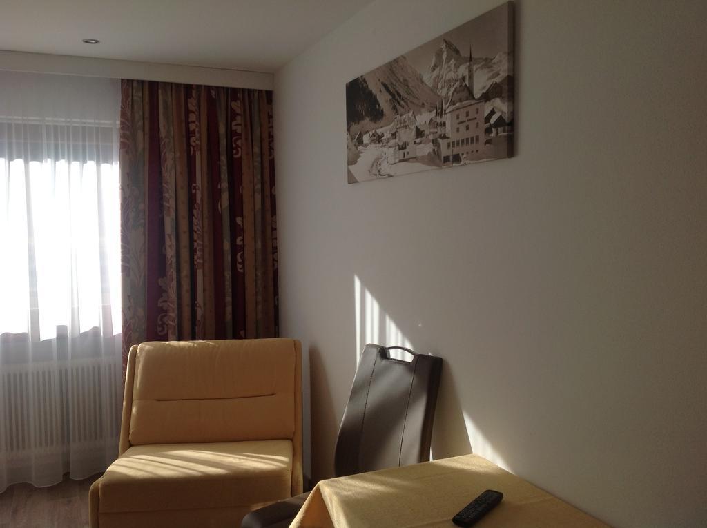 Apart Garni Lais Galtuer Exterior photo